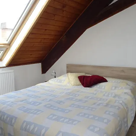 Magdalena Apartamento Eger